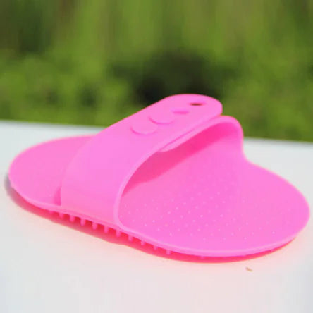 Elliptical Bath Brush for Dogs and Cats (Colour Variants)